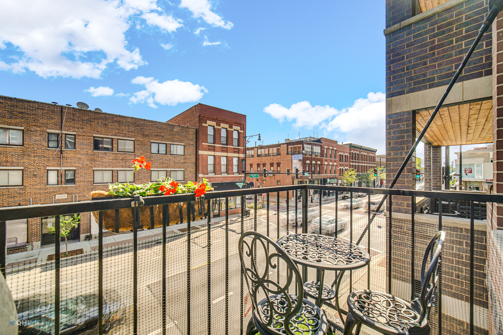 1454 W Fullerton Avenue Unit: 2