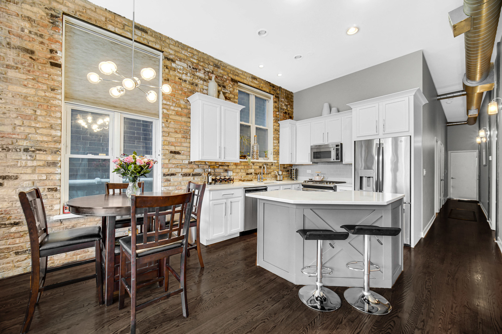 1454 W Fullerton Avenue Unit: 2