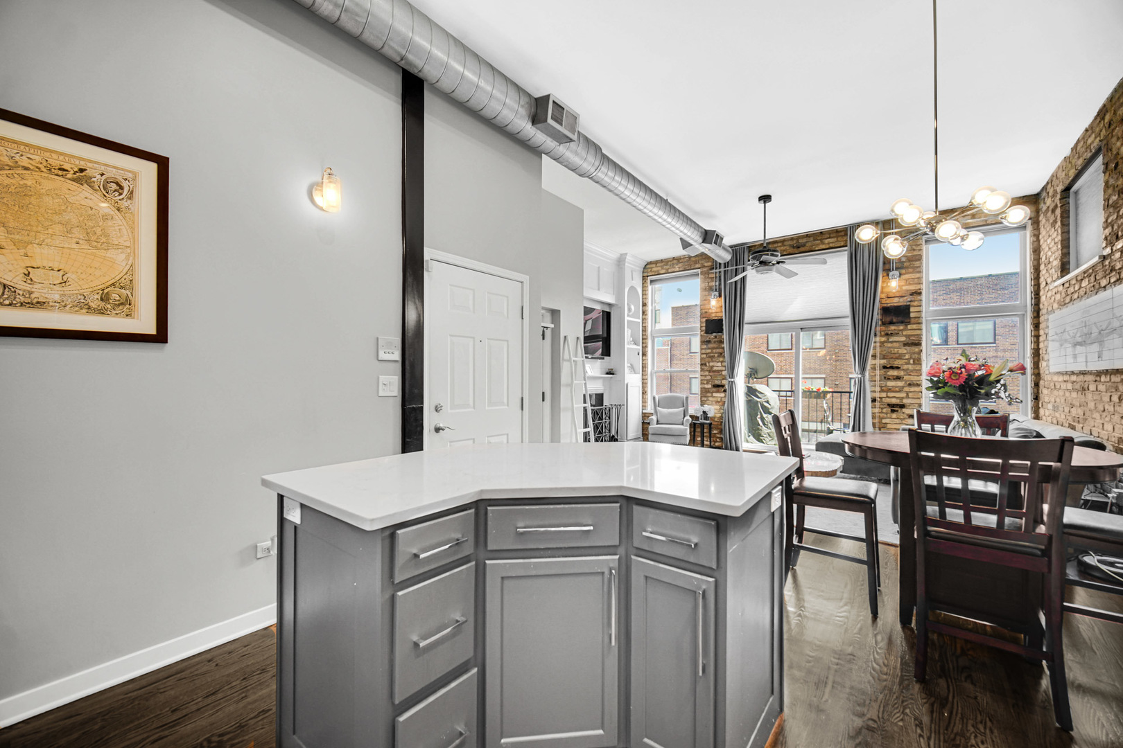 1454 W Fullerton Avenue Unit: 2