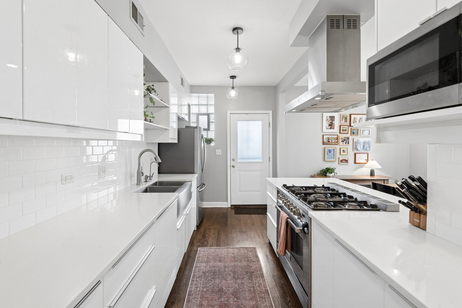 2747 N Spaulding Avenue Unit: 2