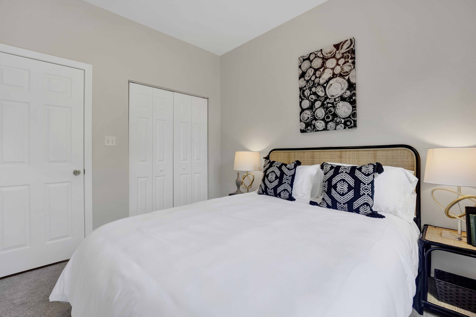 1457 W Thome Avenue Unit: 2
