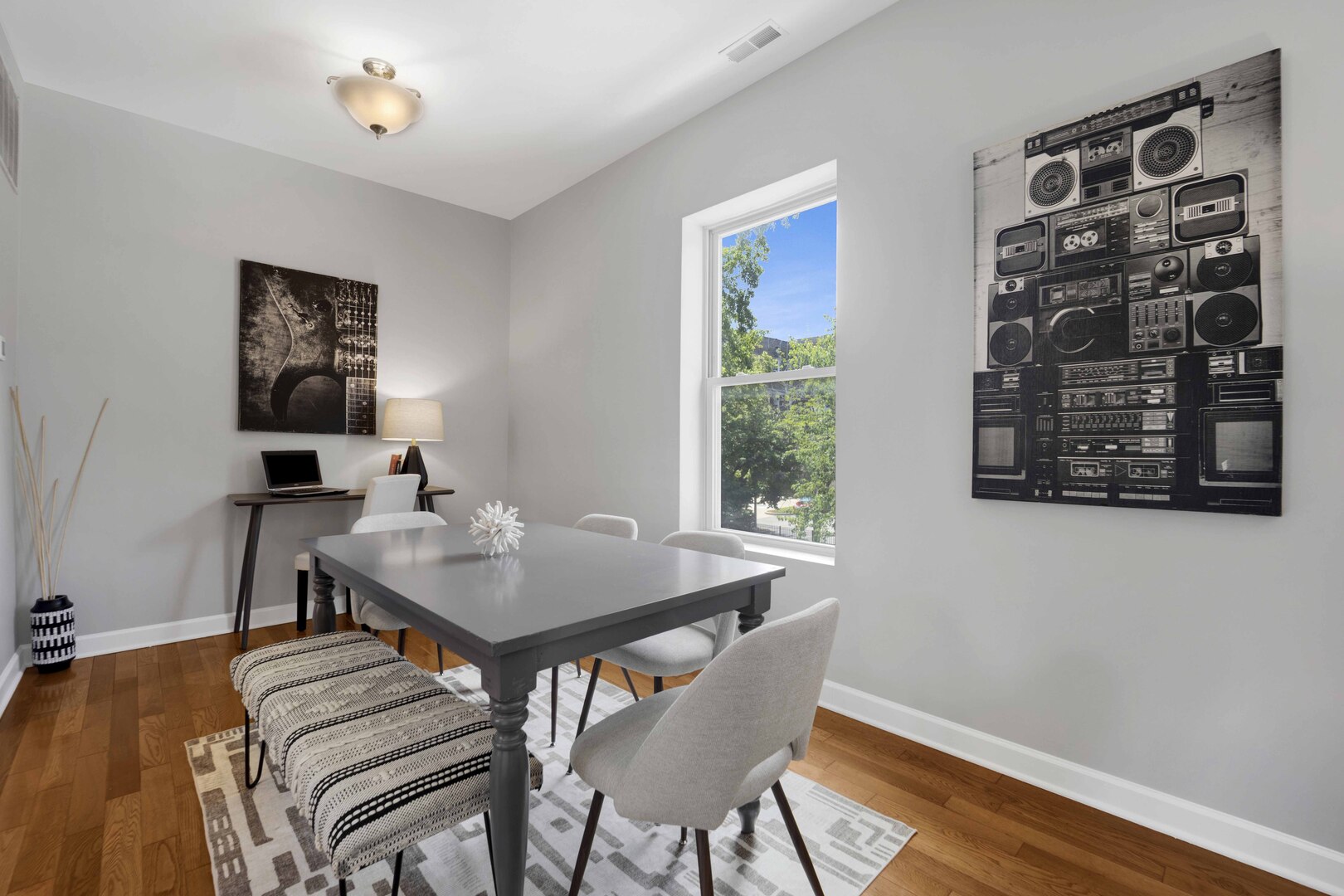 1457 W Thome Avenue Unit: 2