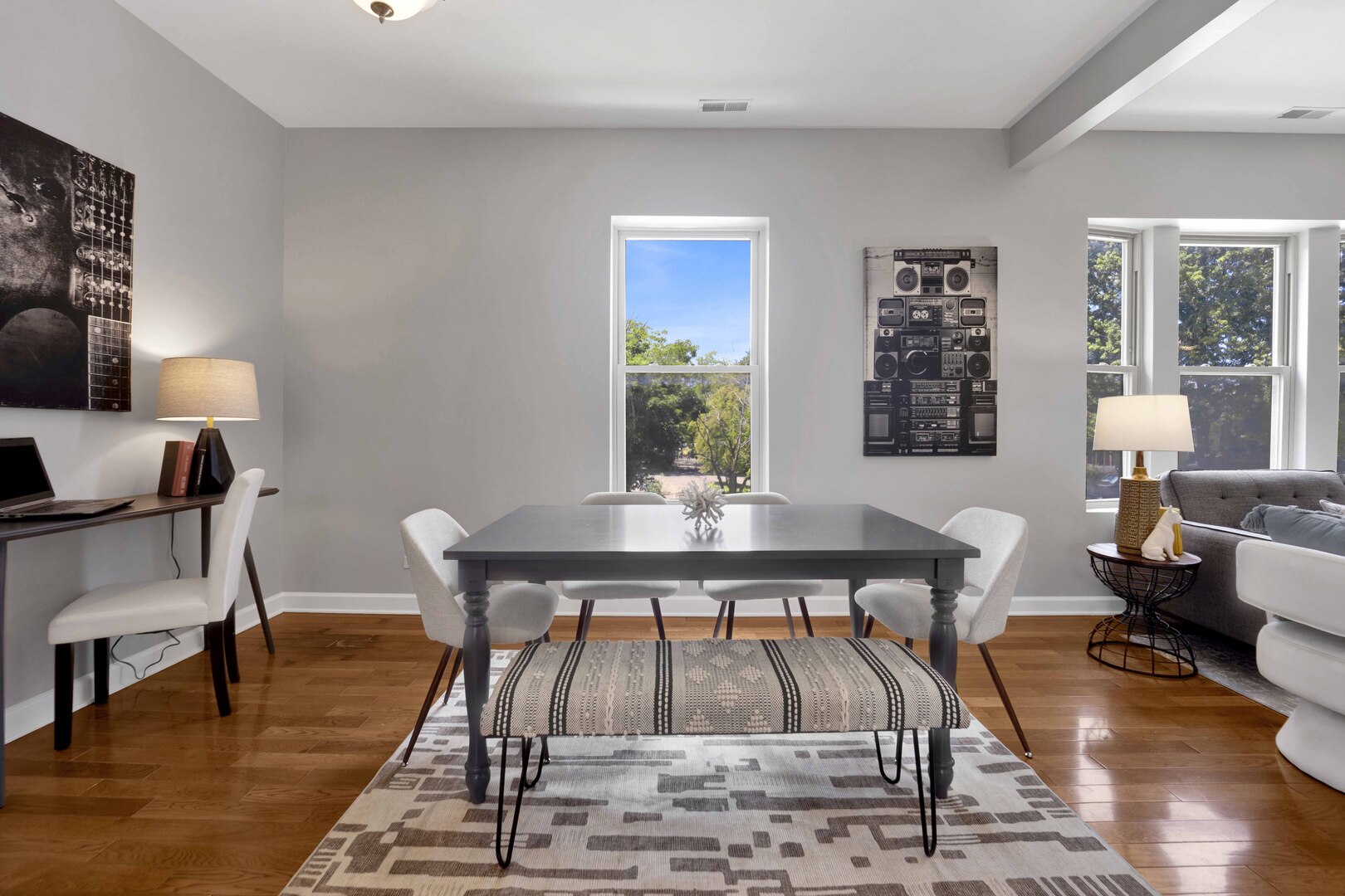 1457 W Thome Avenue Unit: 2