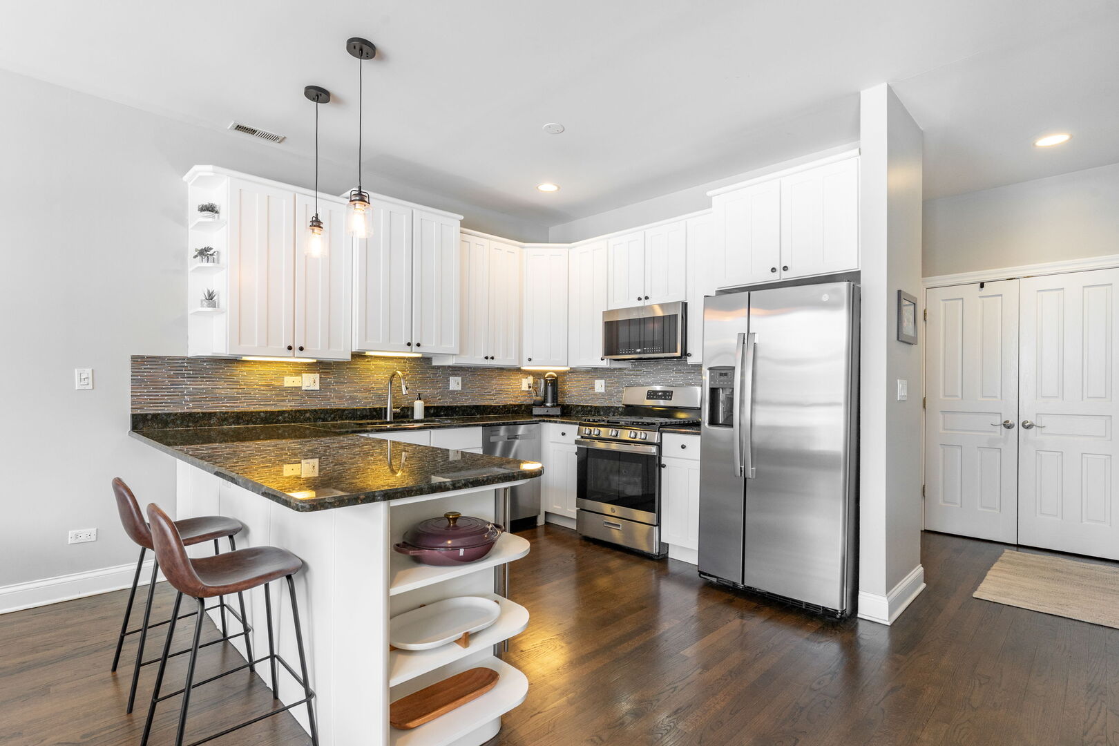 2119 N Damen Avenue Unit: 2