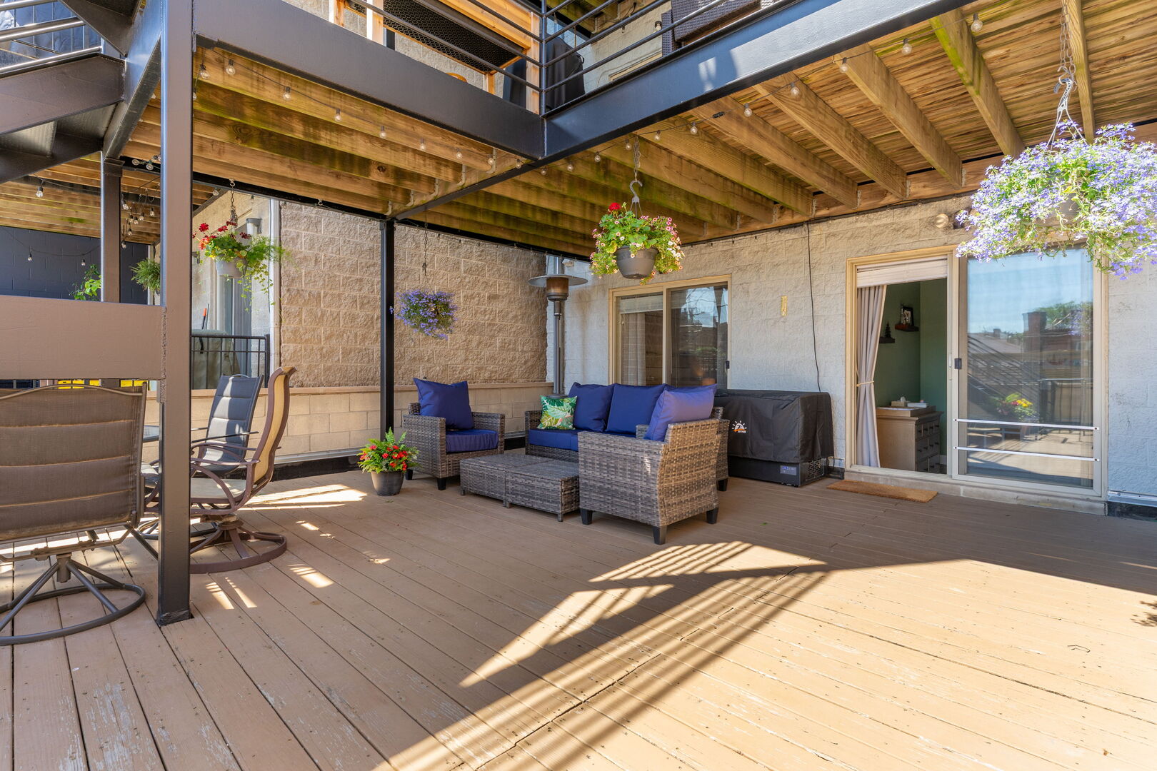 2119 N Damen Avenue Unit: 2