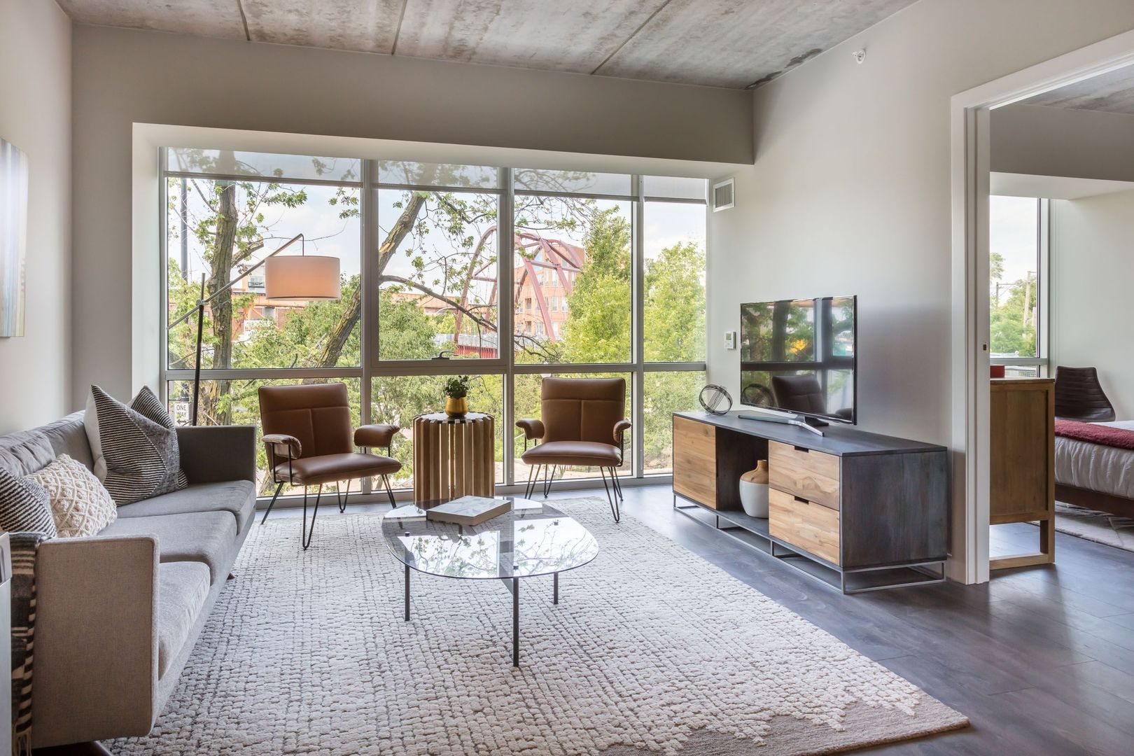1743 N LEAVITT Street Unit: 305