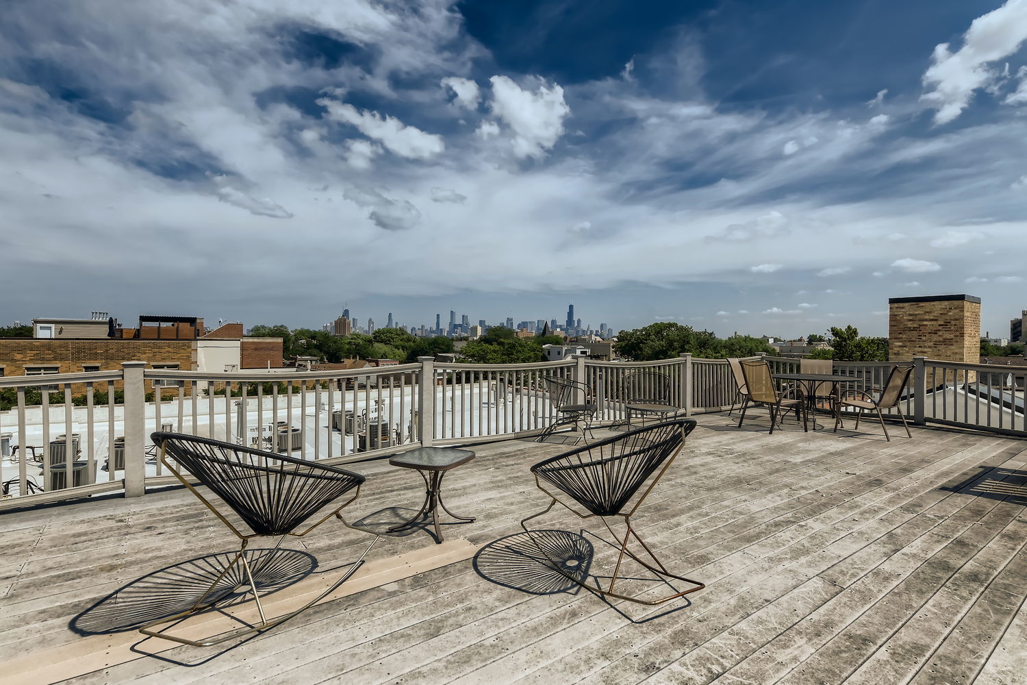 1670 N Claremont Avenue Unit: 302