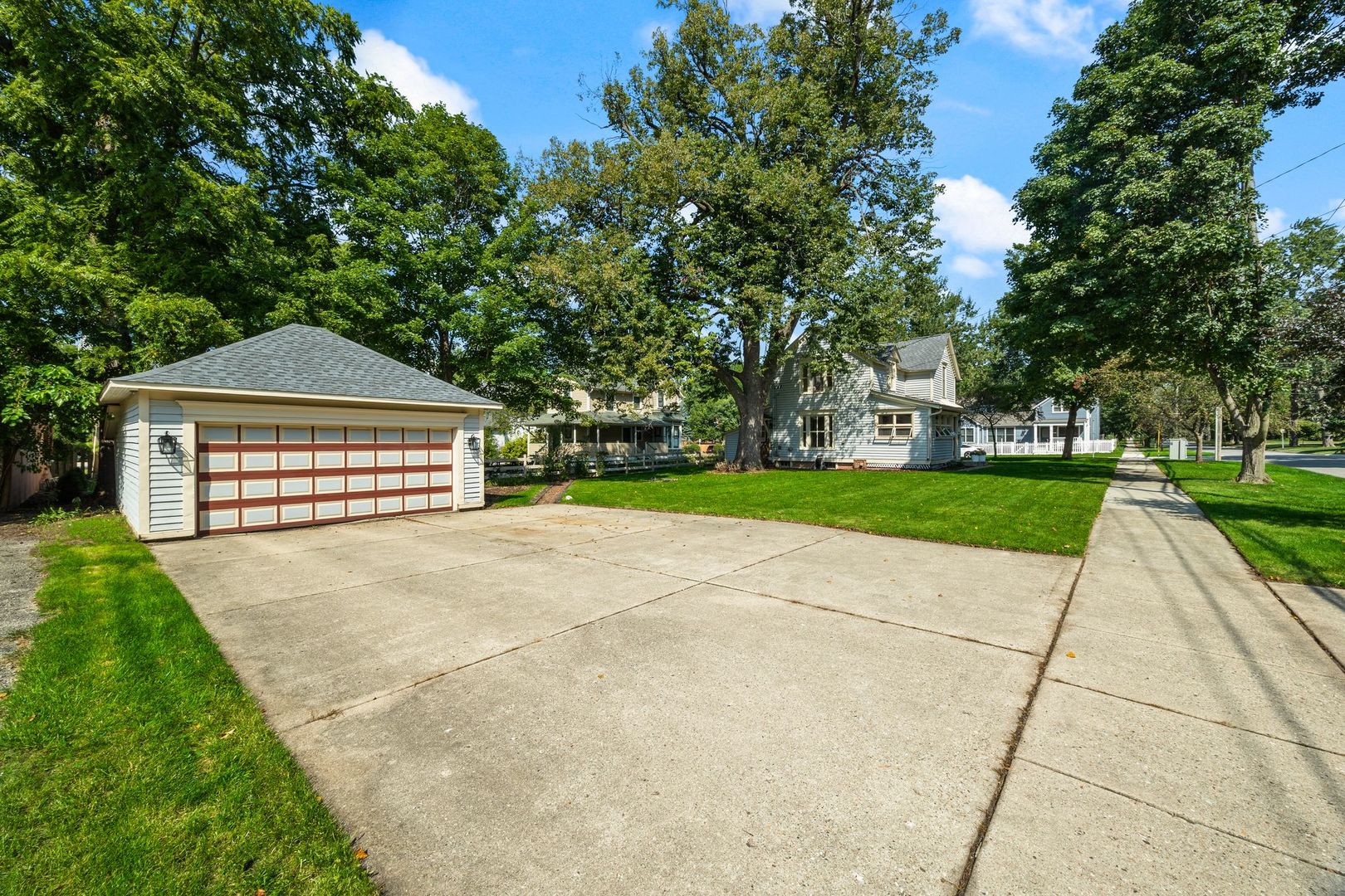 24 N Benton Street