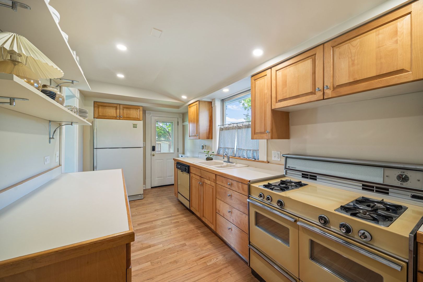 24 N Benton Street