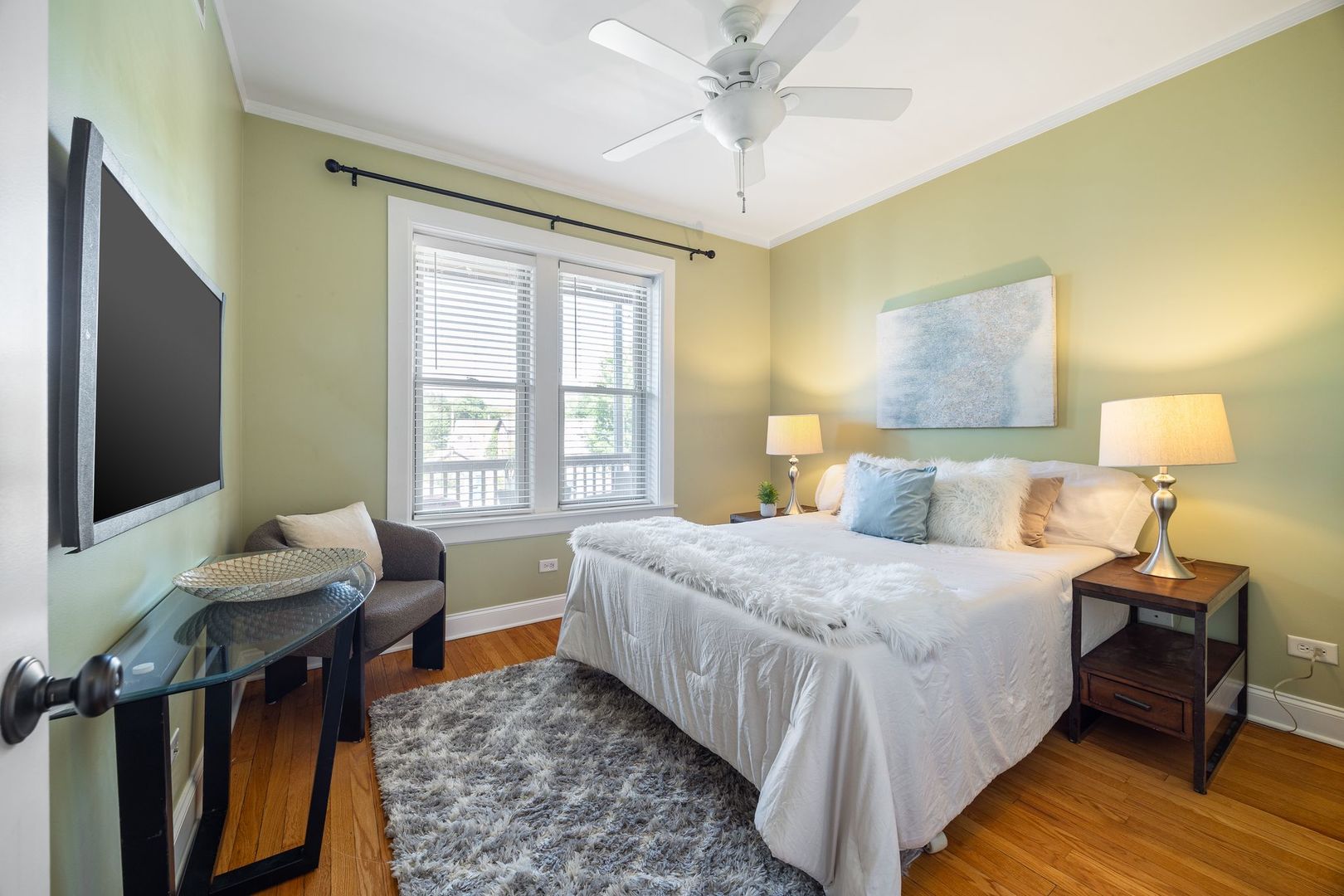 2150 W Ainslie Street Unit: 3E