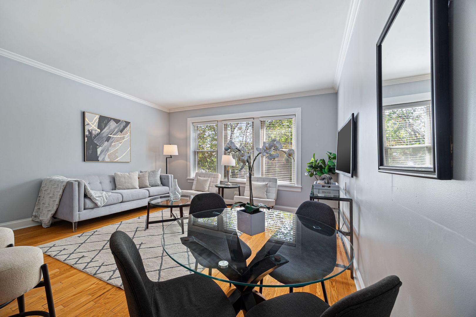 2150 W Ainslie Street Unit: 3E