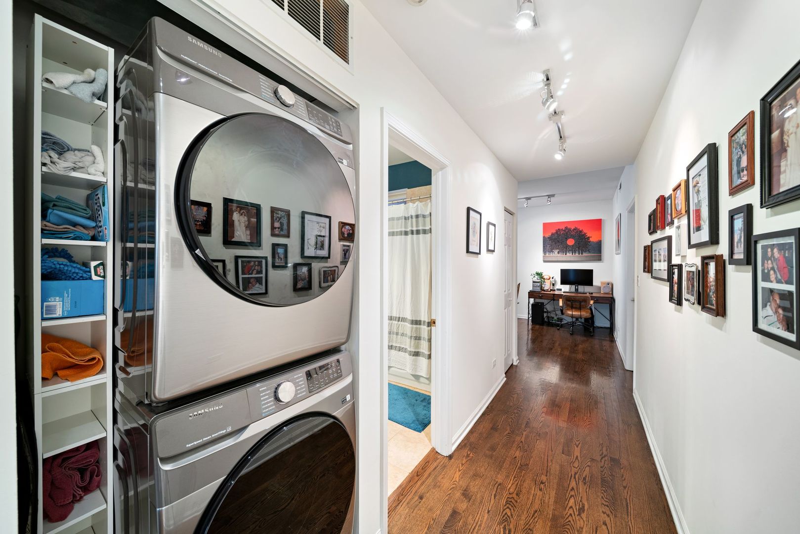 6701 N Bosworth Avenue Unit: 3