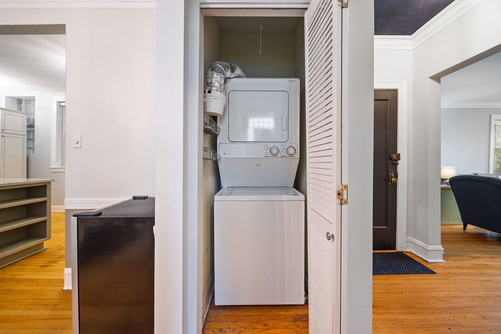 5030 N Leavitt Street Unit: 3