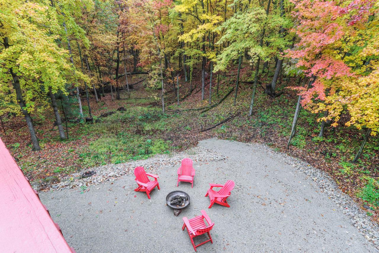 N3025 Crestwood DRIVE