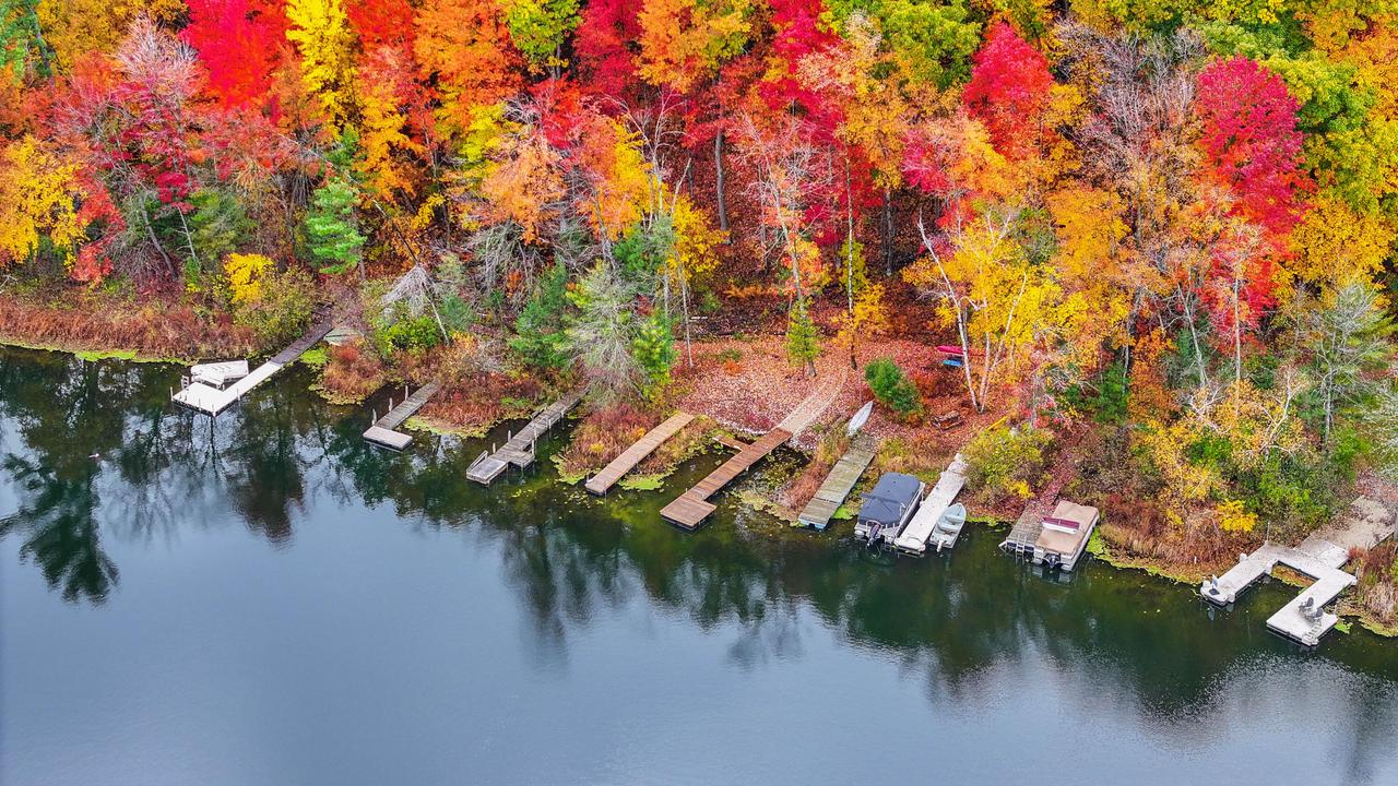 N3025 Crestwood DRIVE