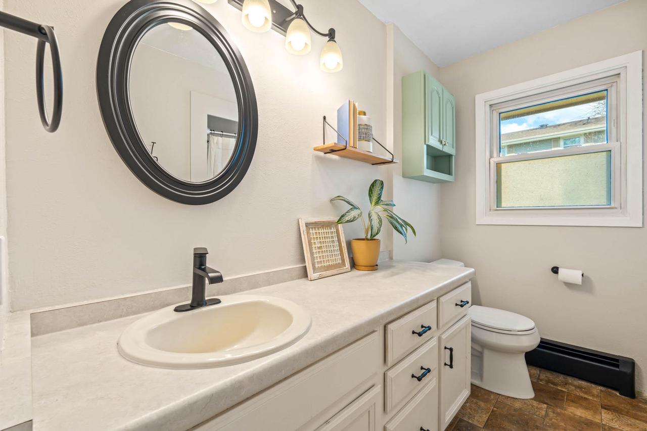 2421 Pendleton PLACE