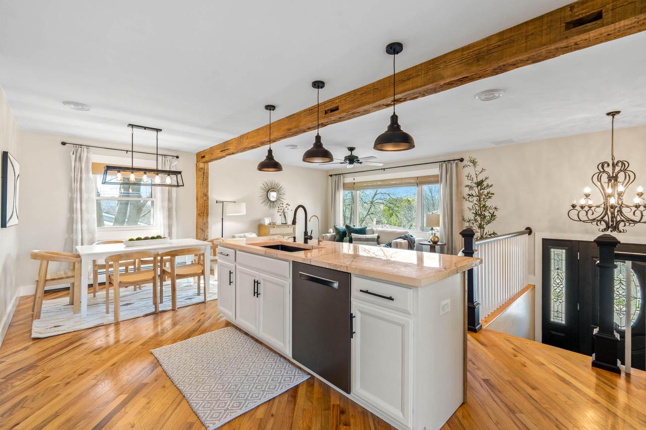 2421 Pendleton PLACE