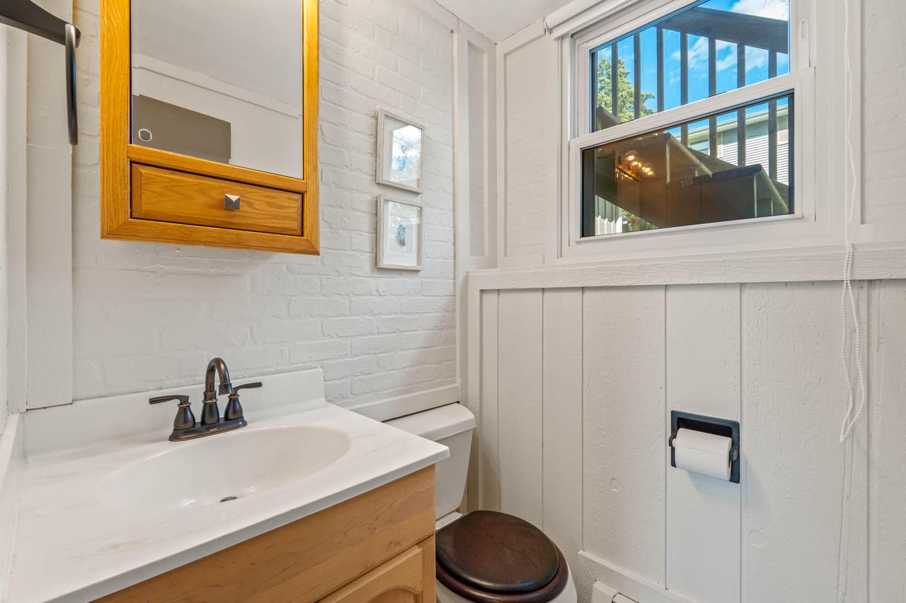 2421 Pendleton PLACE