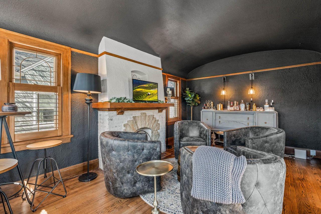 2834 North 75th STREET