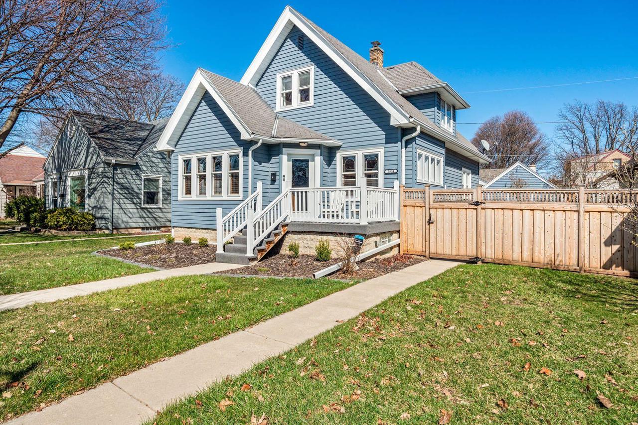 2834 North 75th STREET