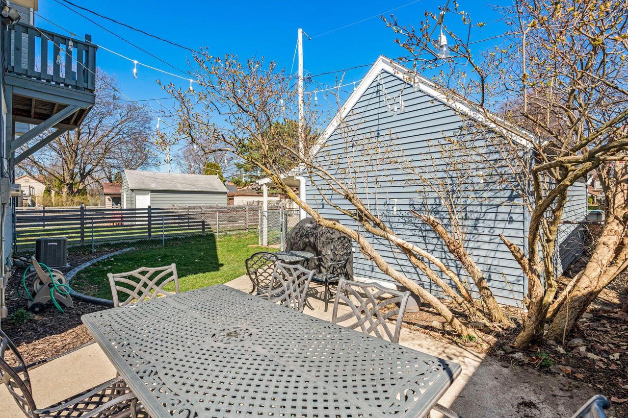 2834 North 75th STREET