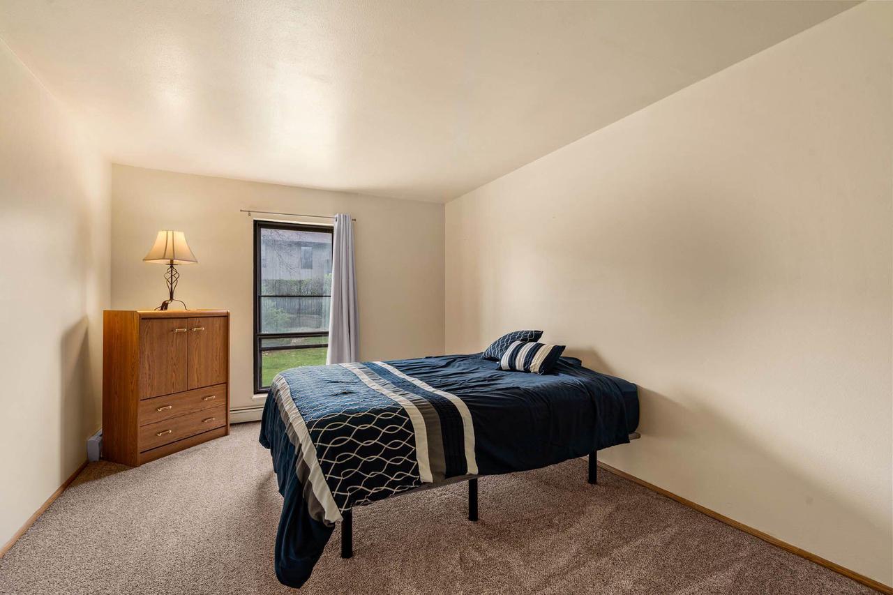 8117 West Manitoba STREET 4