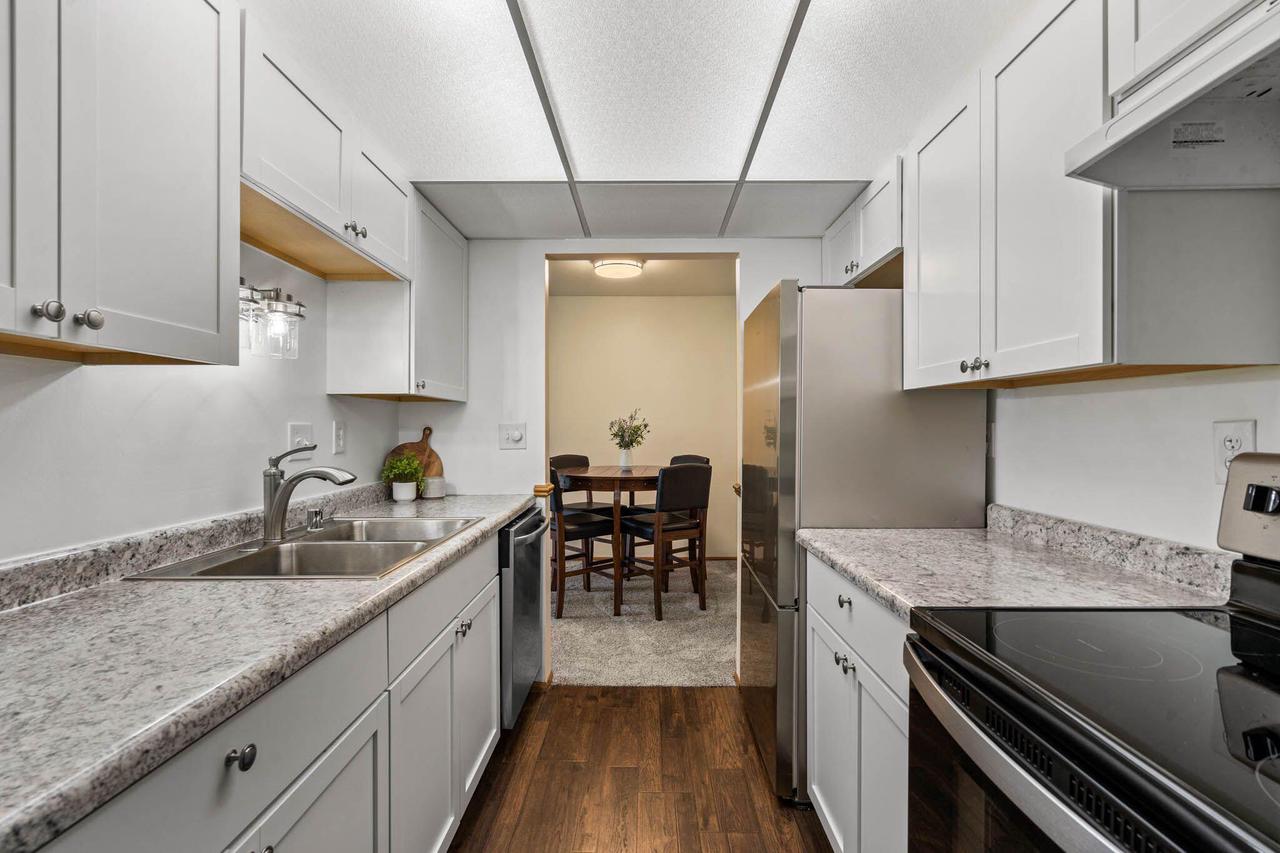 8117 West Manitoba STREET 4