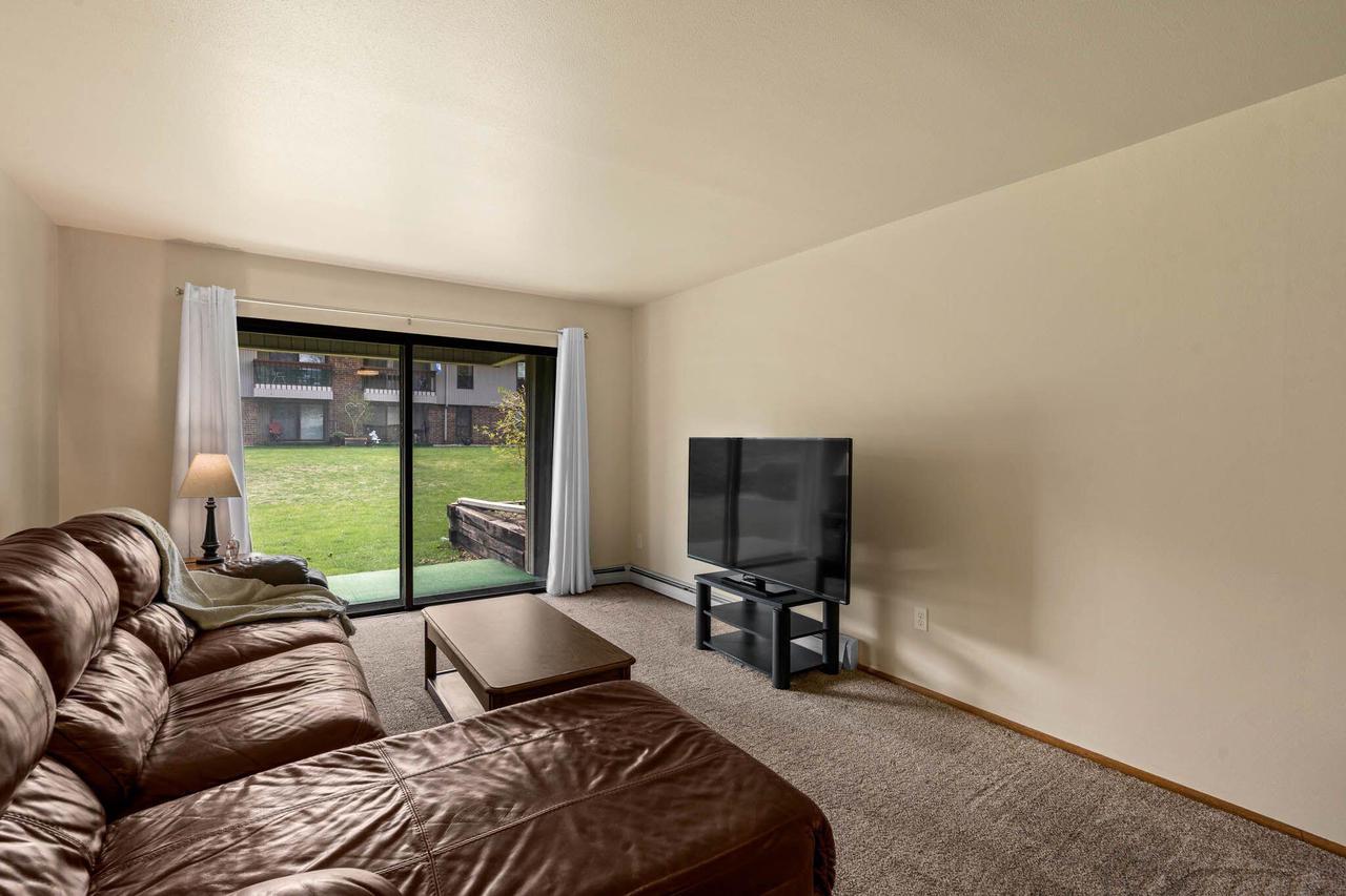 8117 West Manitoba STREET 4