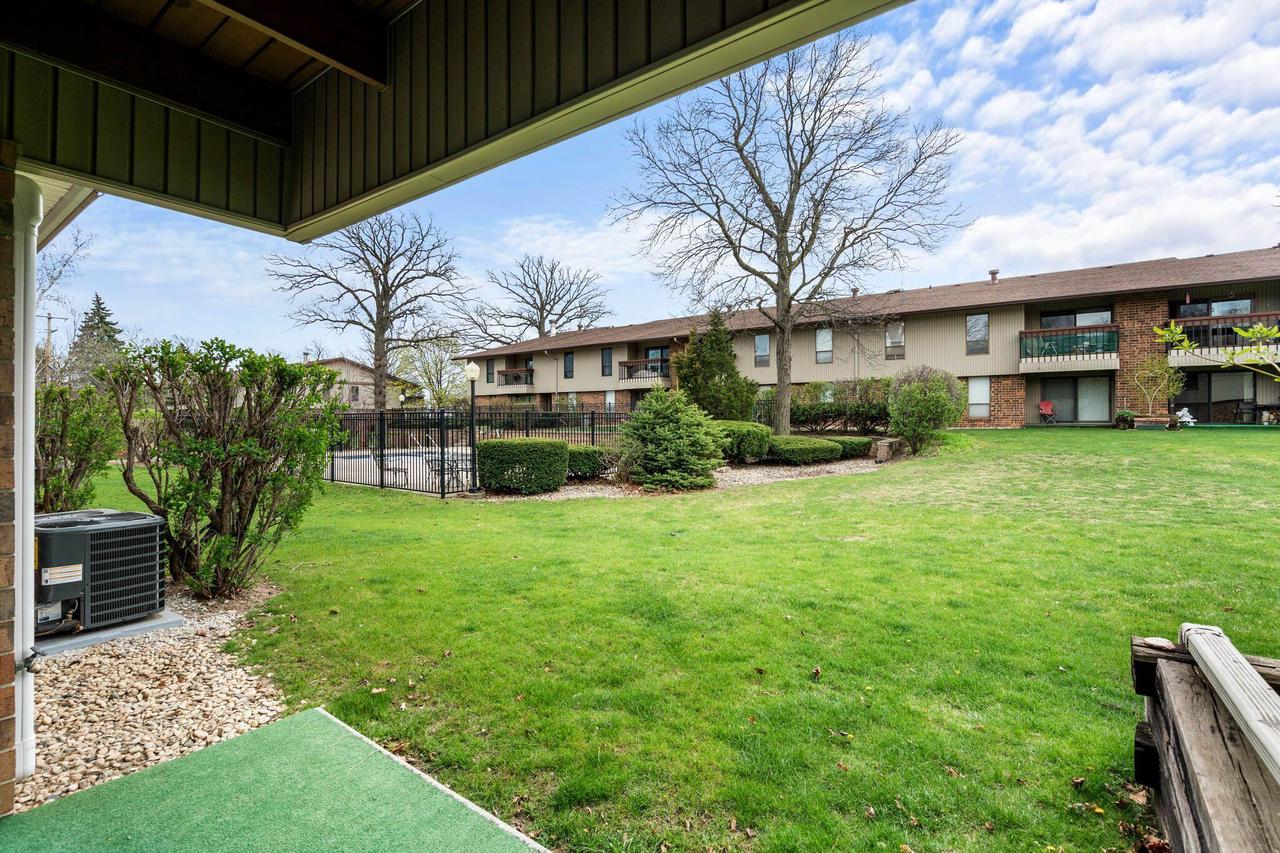 8117 West Manitoba STREET 4