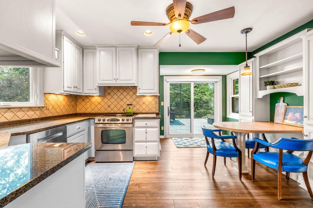 2627 North 94th STREET