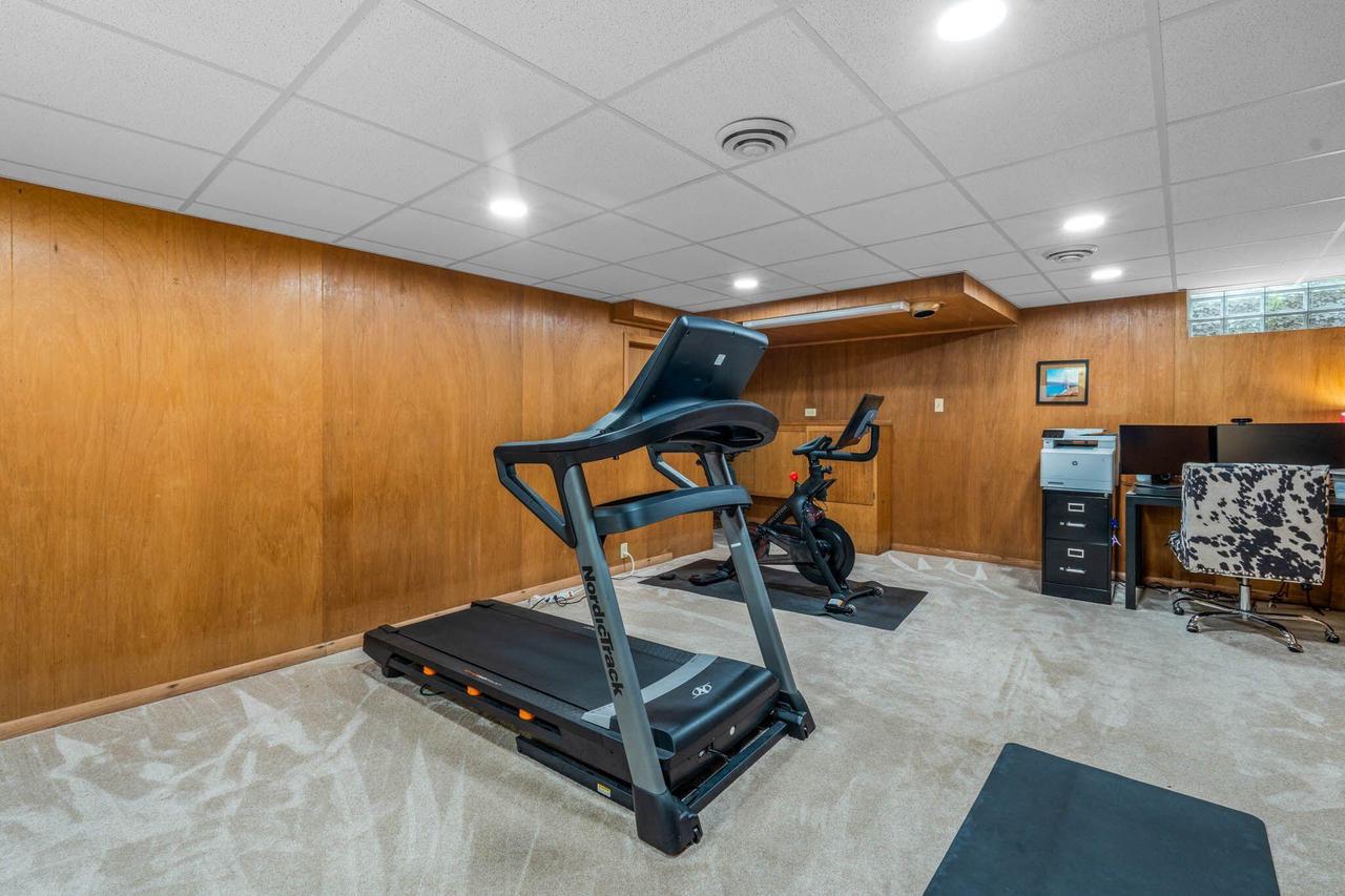 2627 North 94th STREET