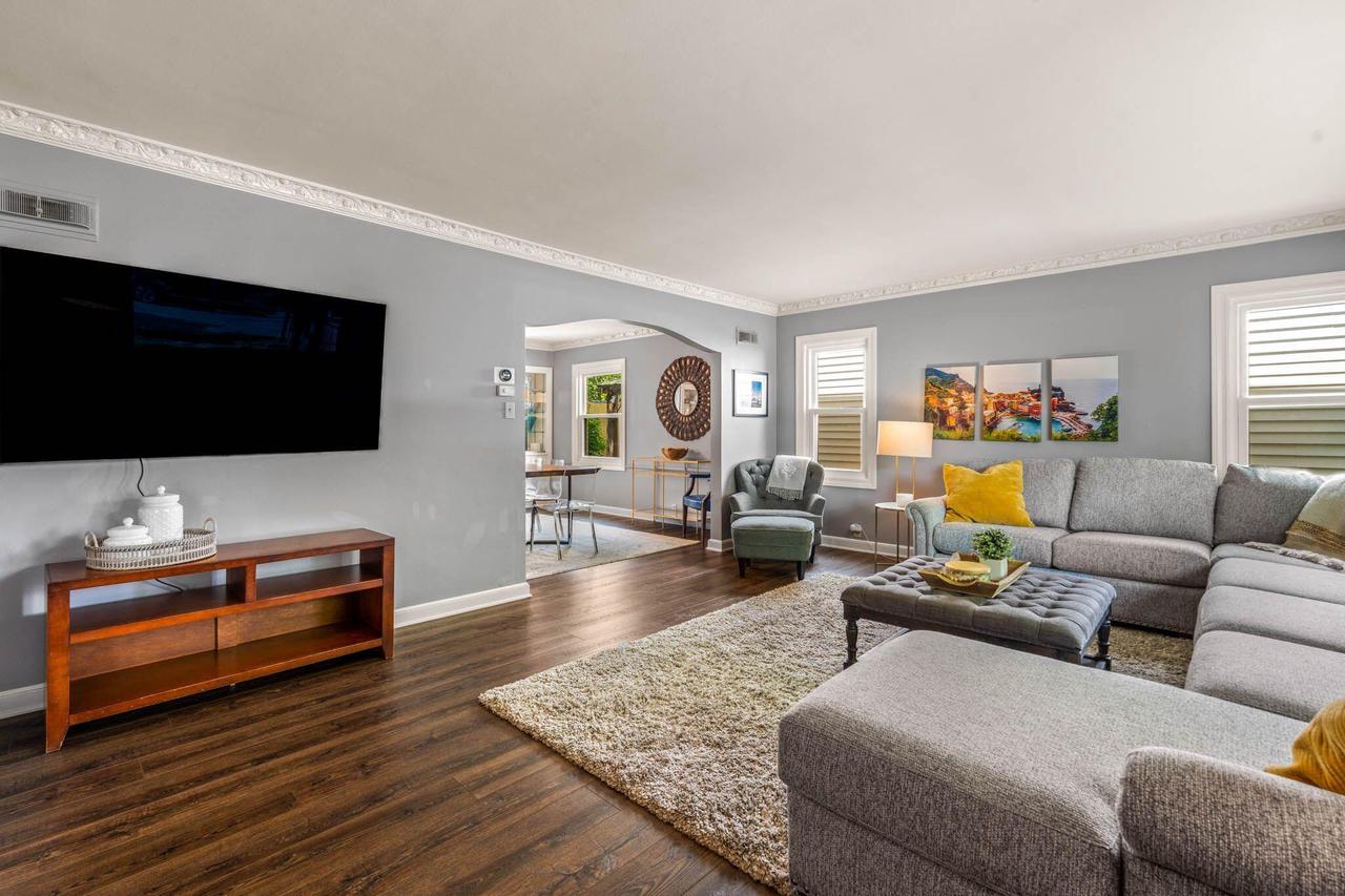 2627 North 94th STREET