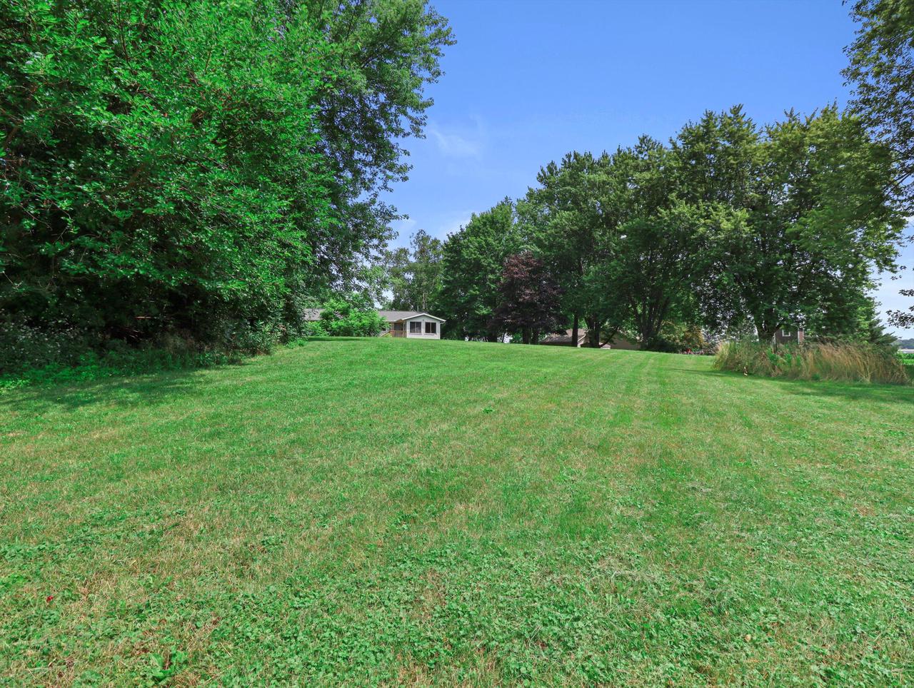 2651 Spring Hill DRIVE