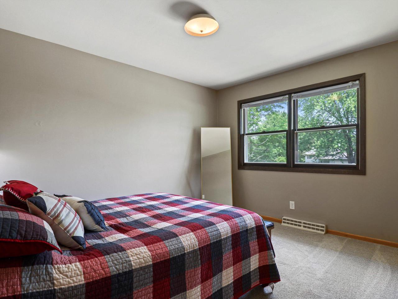 2651 Spring Hill DRIVE