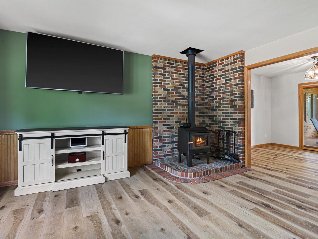 2651 Spring Hill DRIVE