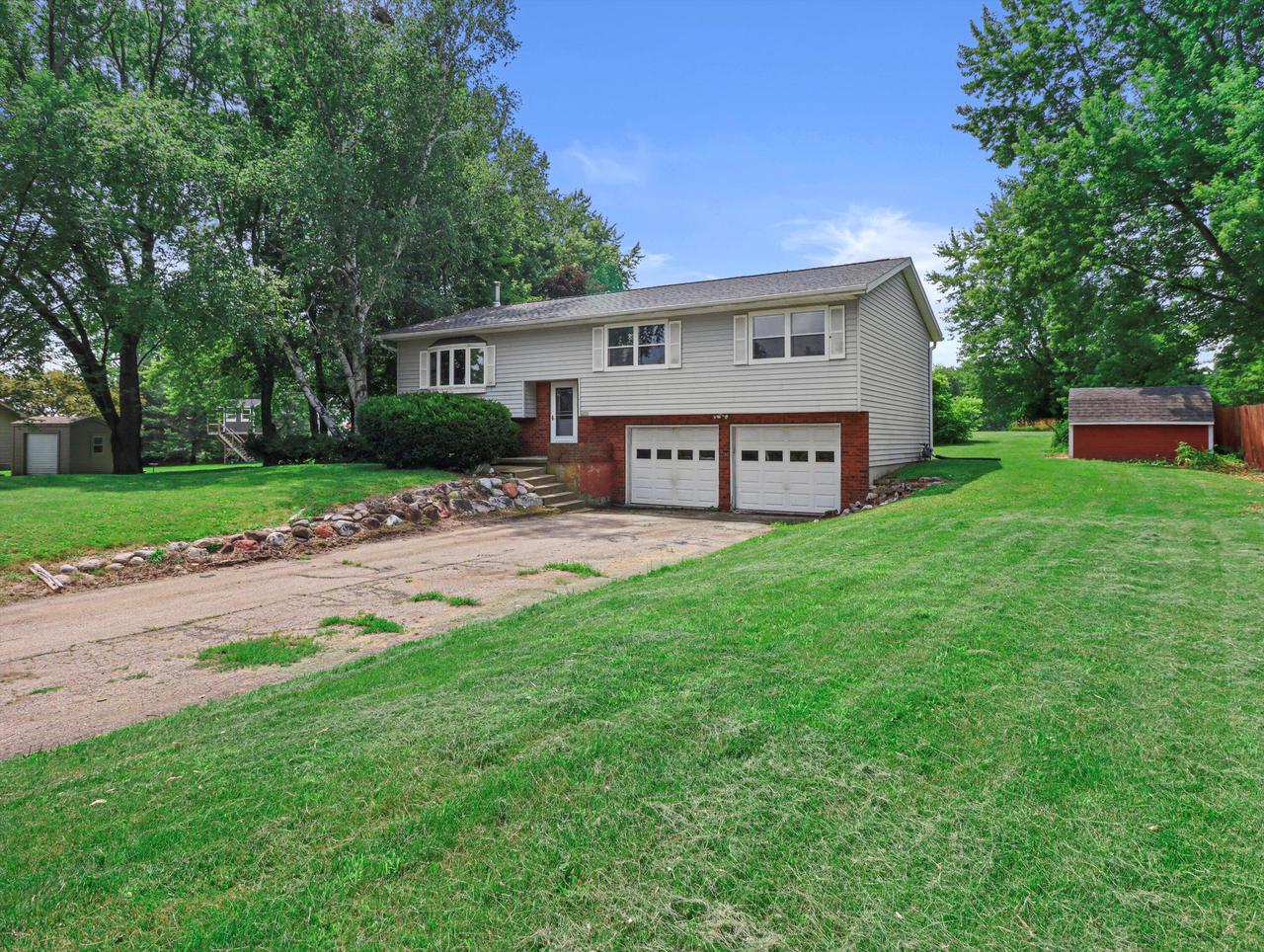 2651 Spring Hill DRIVE