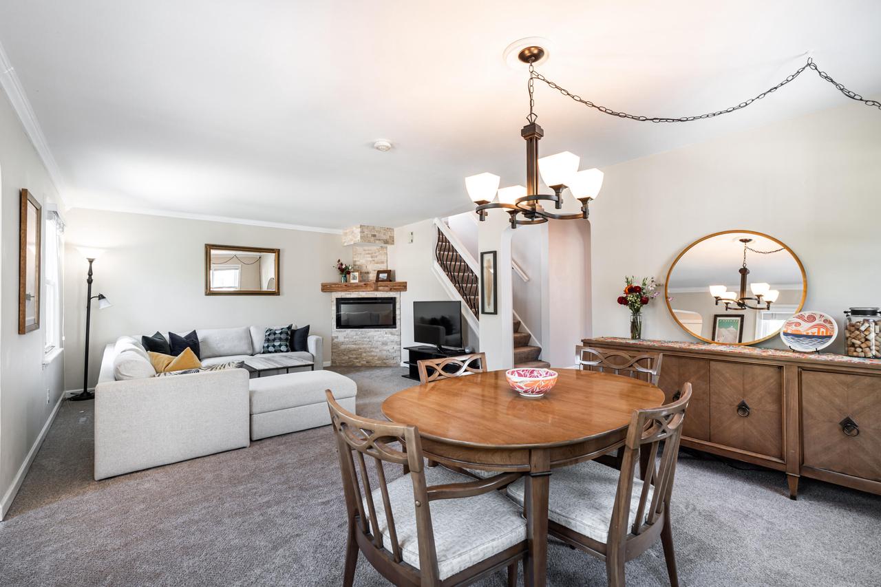 1835 East Eden PLACE