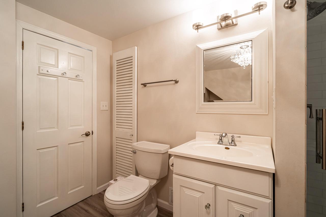 1835 East Eden PLACE