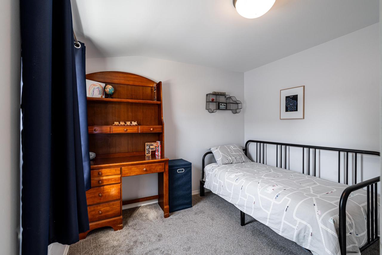 1835 East Eden PLACE