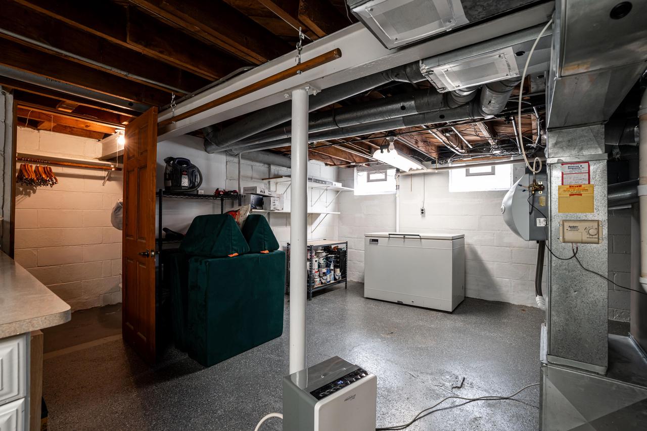 1835 East Eden PLACE