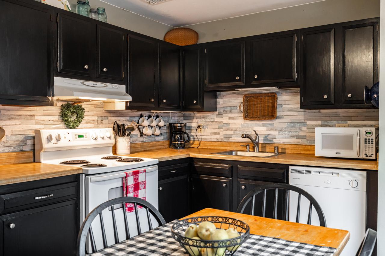 8311 North 107th STREET E