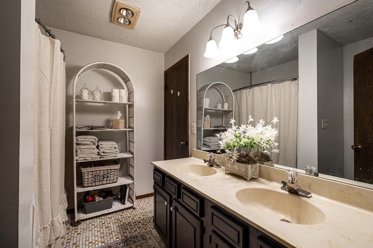 8311 North 107th STREET E