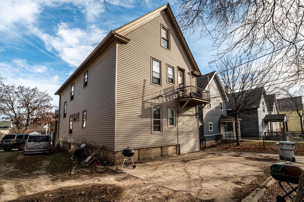 2465-67 North 29th STREET