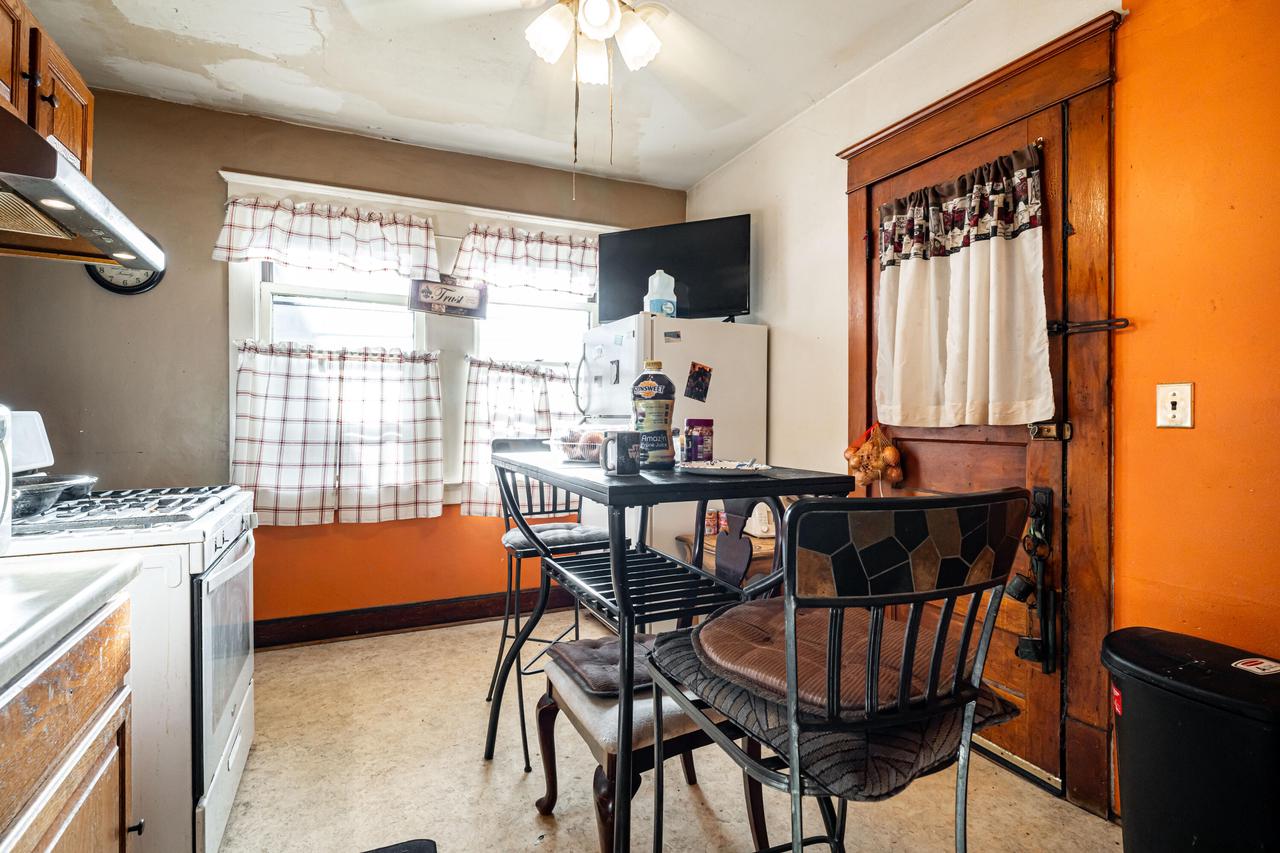 2465-67 North 29th STREET