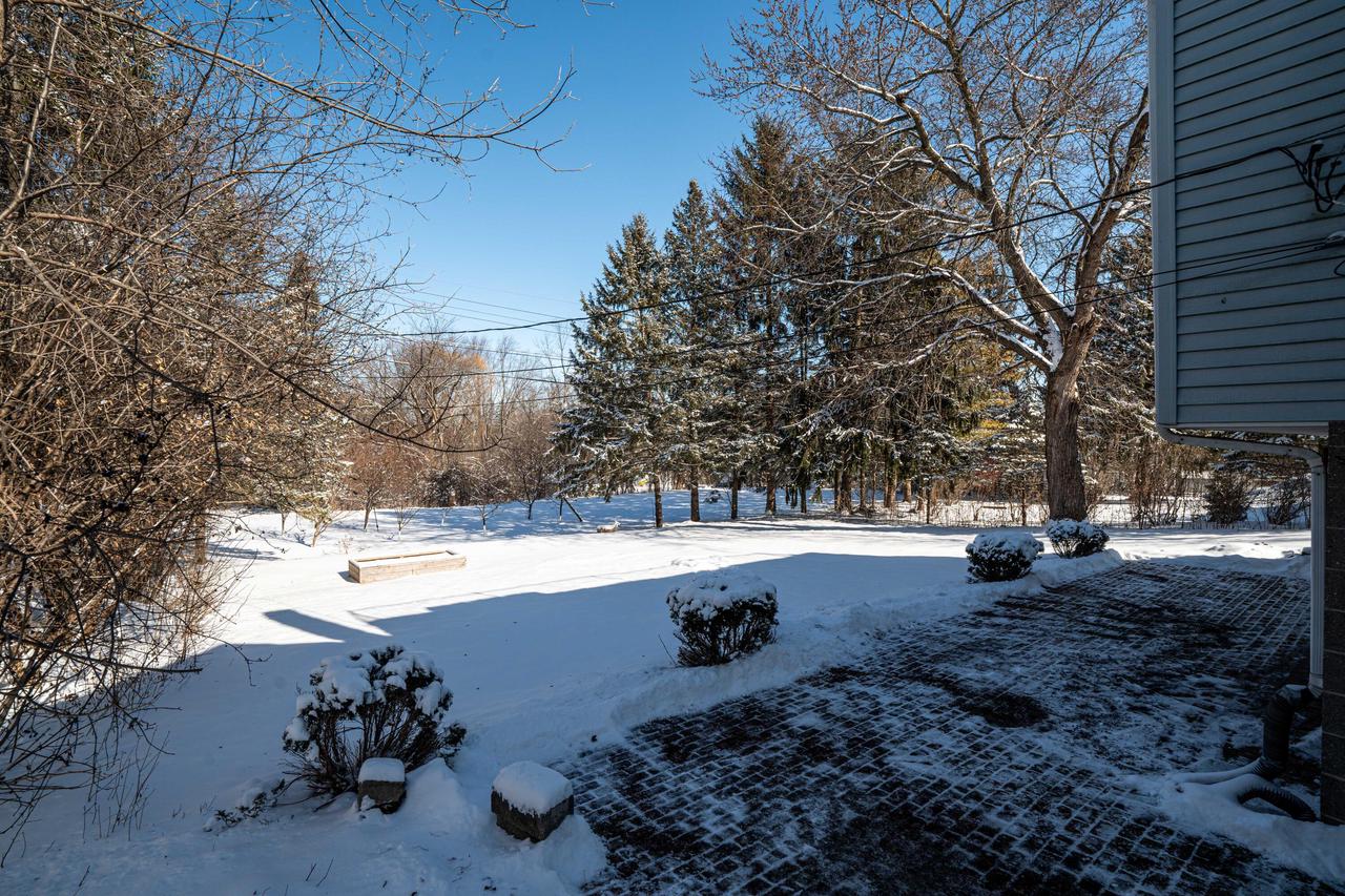 726 Fairview DRIVE NORTH North