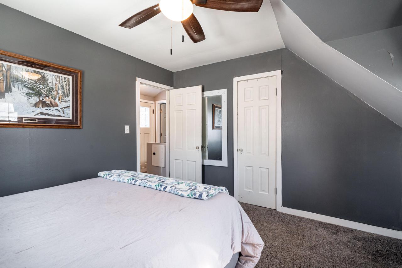 726 Fairview DRIVE NORTH North