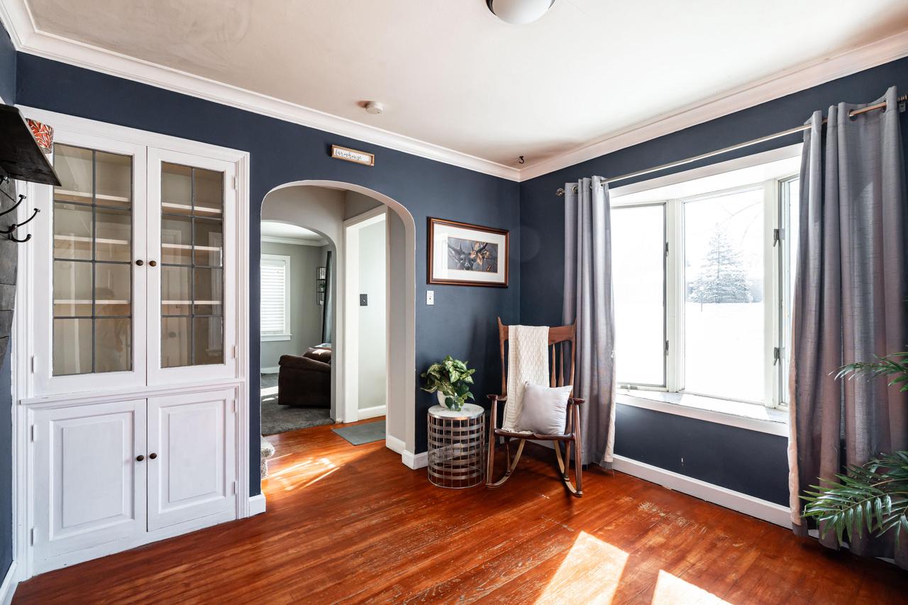 726 Fairview DRIVE NORTH North