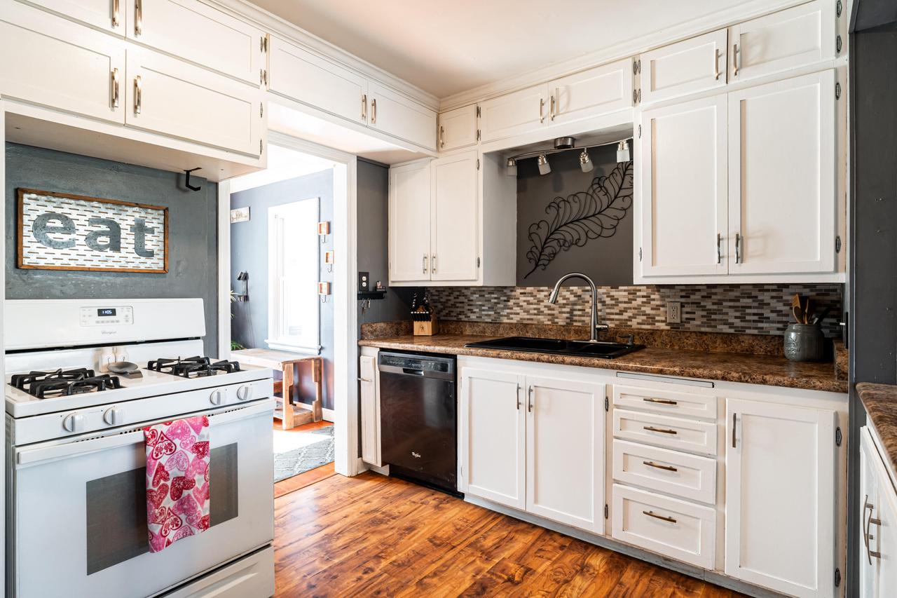 726 Fairview DRIVE NORTH North