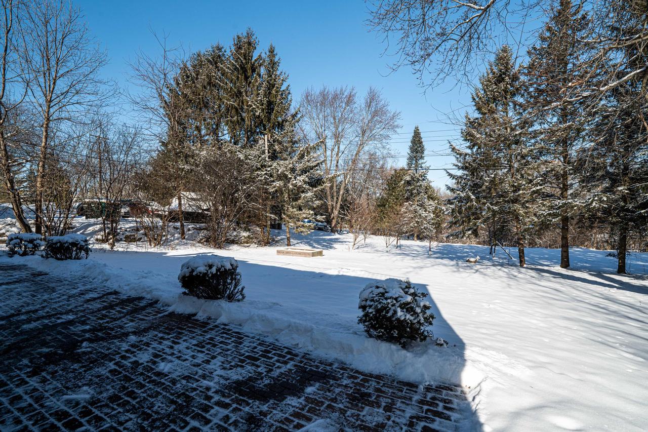 726 Fairview DRIVE NORTH North