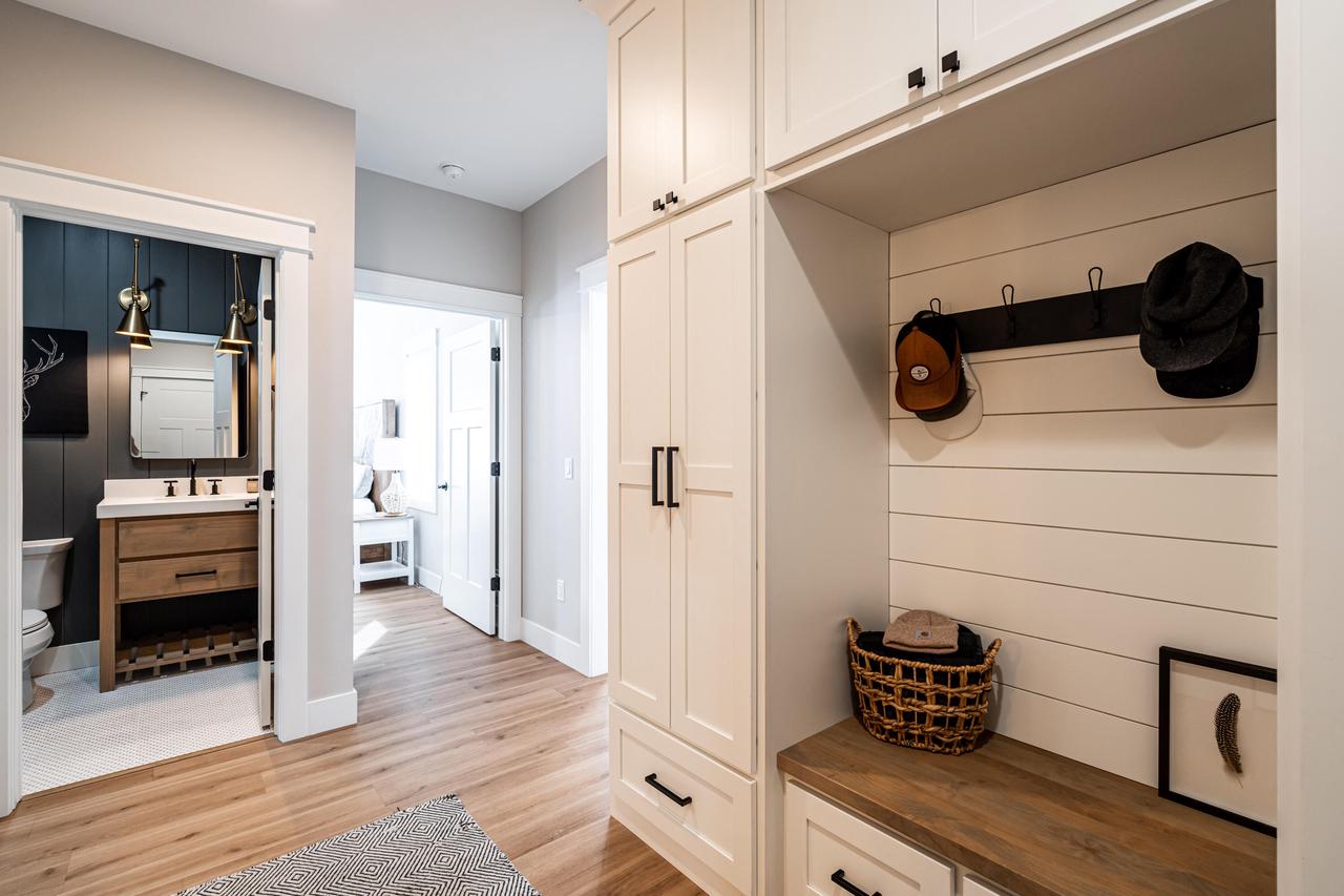 4052 East Stone Ridge DRIVE